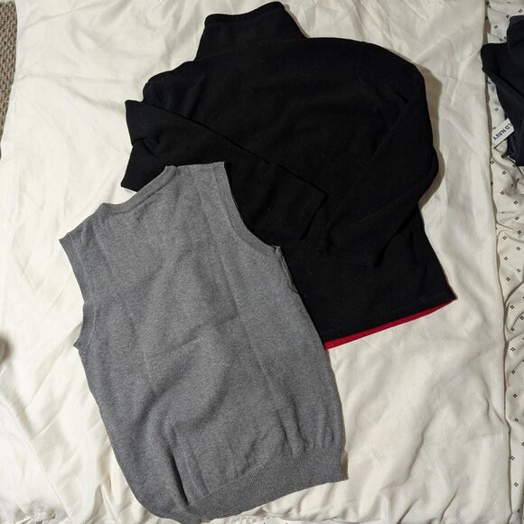 Bundle of 2 Kid's Large holiday sweaters - Picture 4 of 5